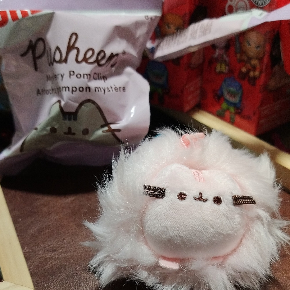 Pusheen Fluffy Pink Pom Accessory